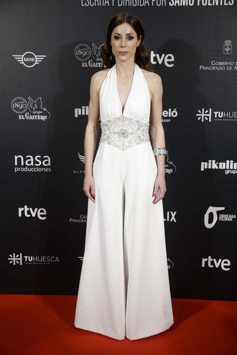 Ruth Díaz " bajo la piel del lobo "